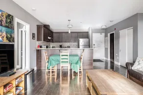 Downtown Condo (License No. 23 112884 STR) - Image 2
