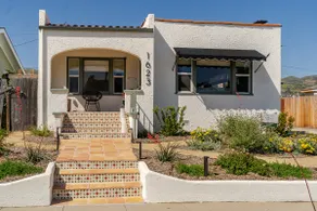 Dog-Friendly Gem w/ EV Charger - Image 5