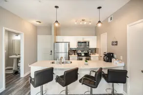 Charming 1,100 sq. ft. apt - Image 5