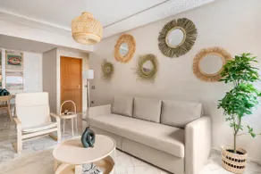Luxurious & Charming 1 Bedroom Living Room/Garage/Rabat Town - Image 3