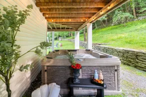 Premium Catskills 9BR Estate • Best for Retreats - Image 4