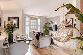 1 Holdan Mews, 1 bed house, free parking, central Witney - Image 2