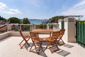 Villa with garden in Urla, Torasan - Image 4