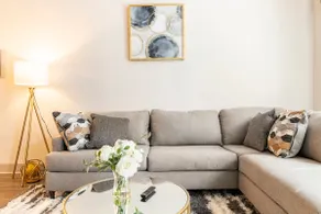 The Luxurious Buckhead Stay - Image 2