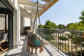 Penthouse with terrace overlooking the sea - Image 5