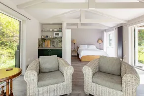 The Cabin - Image 3