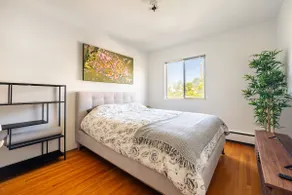 Eclectic 1BR Near the Beach in Kitsilano Heart - Image 3
