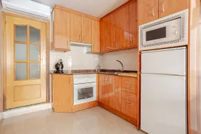 Spacious new apartment with A/C - Image 4