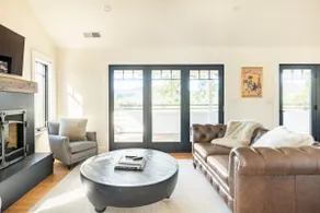 Luxury 1-br cottage on 30-acre Healdsburg vineyard - Image 3
