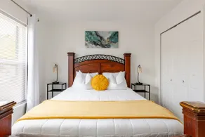 Beautiful Family House W/Salt Water Pool (Heated) - Image 3
