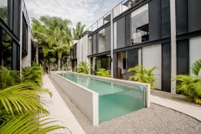 Beautiful townhouse • A/C and pool - Image 2