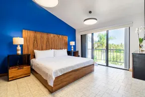 ”4-BR Oasis with pool in heart of the Hotel Zone” - Image 4