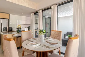 Brand new, with private Jacuzzi - Image 2