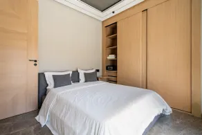 Luxury by the Sea: Prestigious Apt, Casa - Image 3