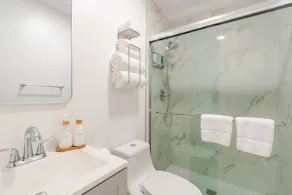 Cosy Guesthouse Central Located - Image 3