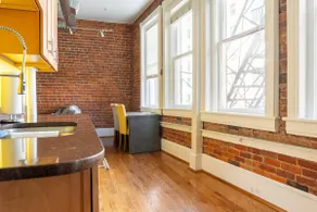 The Marilyn Monroe Loft. Central Downtown Location - Image 5