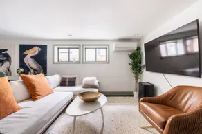 Stylish Wallingford Retreat - Walk to Gas Works - Image 2