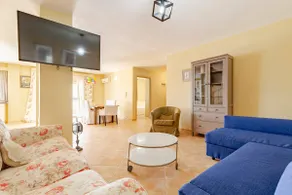 Spacious Villa With a Pool - Image 3