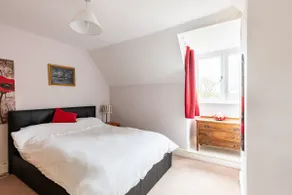 Top Floor of House in the Peak District - Image 3