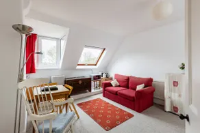 Top Floor of House in the Peak District - Image 2
