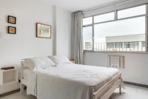 Leblon, 400 meters from the beach - Image 5
