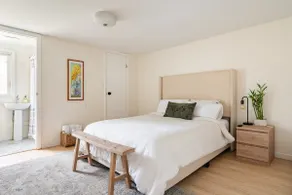 Cute, Cozy Apartment, Close to Mountains & UVM! - Image 3