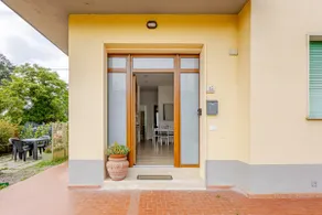 Just outside Arezzo - Image 5