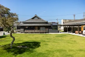 149㎡ [Retro renovated old house with a large sauna] BBQ and jacuzzi in the garden/3 free parking spaces/2 minutes to the sea - Image 2