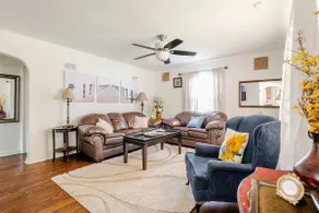 Awesome Walkable Westwood area Quite Comfy Home! - Image 3