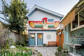 Enormous Farmhouse Loft, Walk to Lake & Light Rail - Image 3