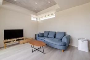 Modern new building completed in November 2021 with easy access to various places - Image 2