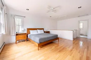 Spacious hideaway mins from town - Image 4