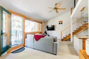 Cozy, Renovated, Clean, Quiet, hot tub, grill - Image 5