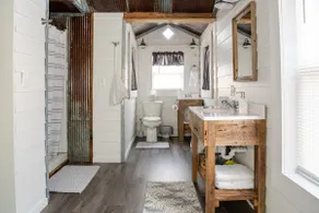 Rustic Rock Cottage - Image 5