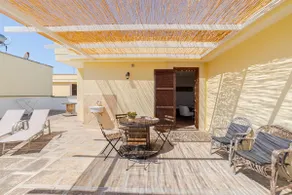 Penthouse with a view, Wi-Fi, Netflix, and Amazon Prime - Image 2