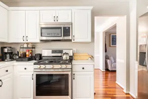 Entire 4BR 2.5BA Home/Pool &Yard by I-85&Gas South - Image 3