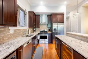 Two Floor Luxury 3 Bedroom Condo in Old Town - Image 2