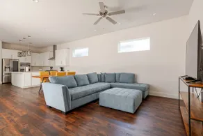 Modern 4BR Retreat Near UF | Spacious & Stylish - Image 5