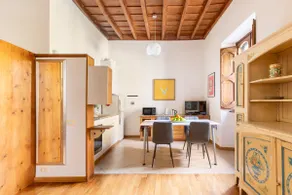 Lungara River View Apartment - Image 2