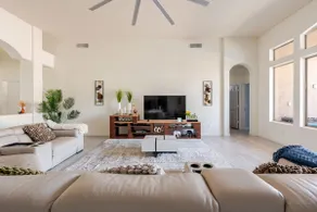 Luxe Villa: Golfers Dream, Free Heated Pool & Tub - Image 5