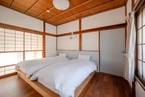 guesthouse palette - Image 4