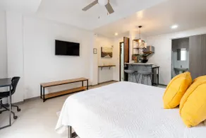Cozy and Modern Apartment #02 - Image 5