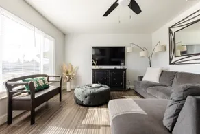 Renovated 3BR in Old Town Clovis Perfect for All - Image 2