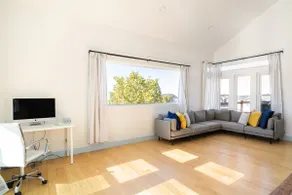 Salaam House - Image 5