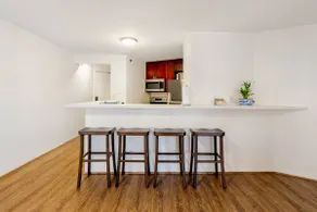 1 Bedroom Suite in downtown near Waikiki - Image 5