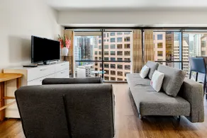 1 Bedroom Suite in downtown near Waikiki - Image 3