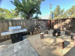DowntownMidtownUNRfamily/petfriendly - Image 4