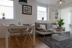 Stylish garden apartment with terrace, central - Image 3