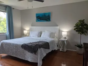 The Brick Beach House, 2 King beds & pet friendly - Image 5