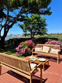 Charming oceanfront cottage - Image 4